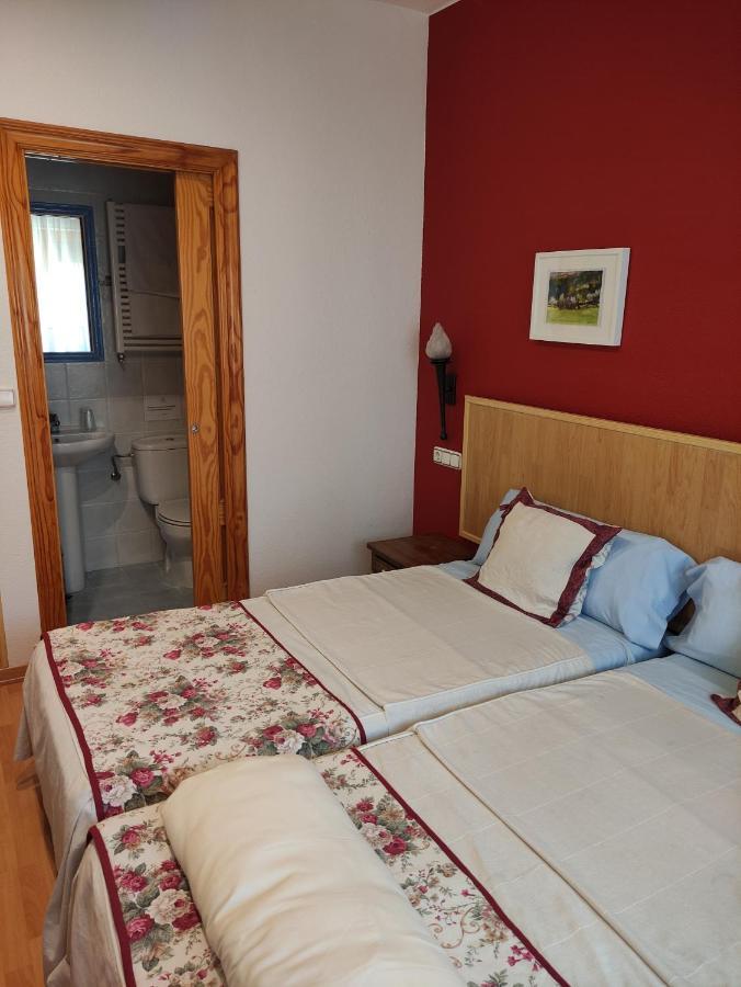 Hostal Escartin Sabiñánigo Exterior foto